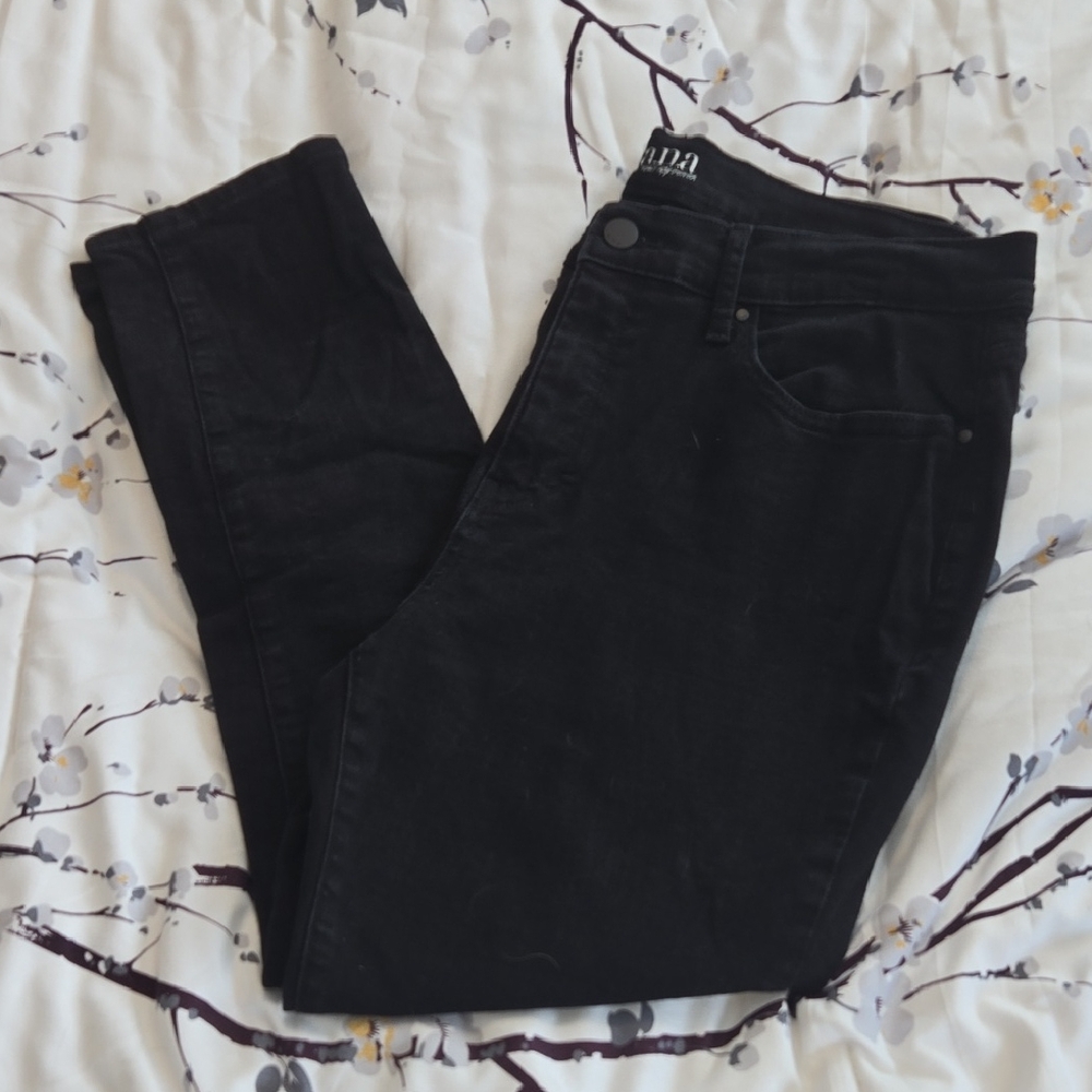 a.n.a Women's Jet Black Skinny Jeans